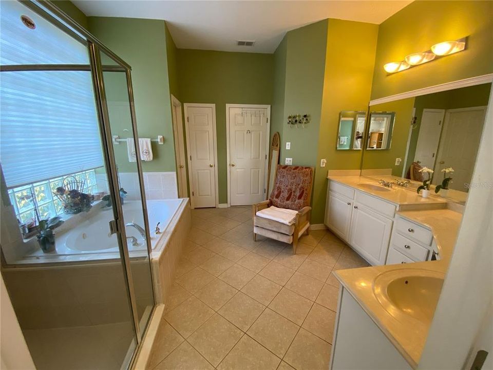 En Venta: $805,000 (4 camas, 4 baños, 3141 Pies cuadrados)