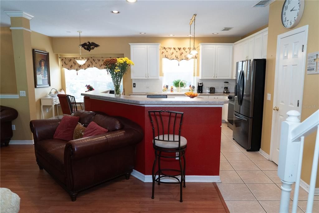 En Venta: $805,000 (4 camas, 4 baños, 3141 Pies cuadrados)