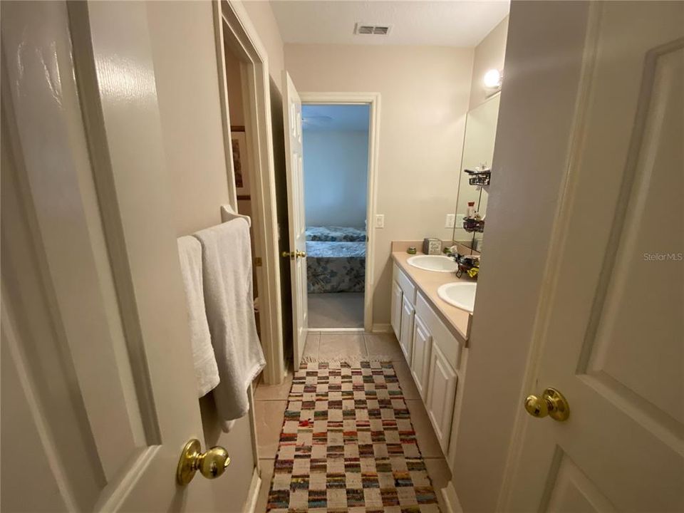 En Venta: $805,000 (4 camas, 4 baños, 3141 Pies cuadrados)