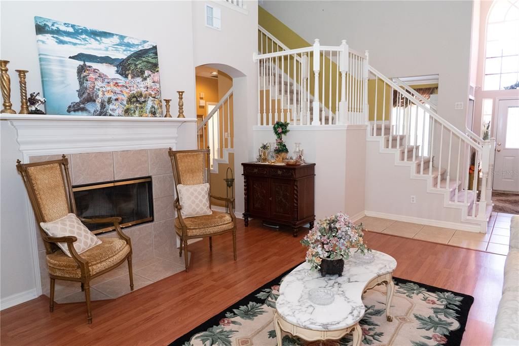 En Venta: $805,000 (4 camas, 4 baños, 3141 Pies cuadrados)