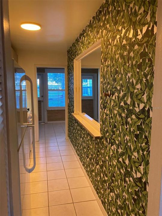 待售: $94,500 (1 贝兹, 1 浴室, 745 平方英尺)