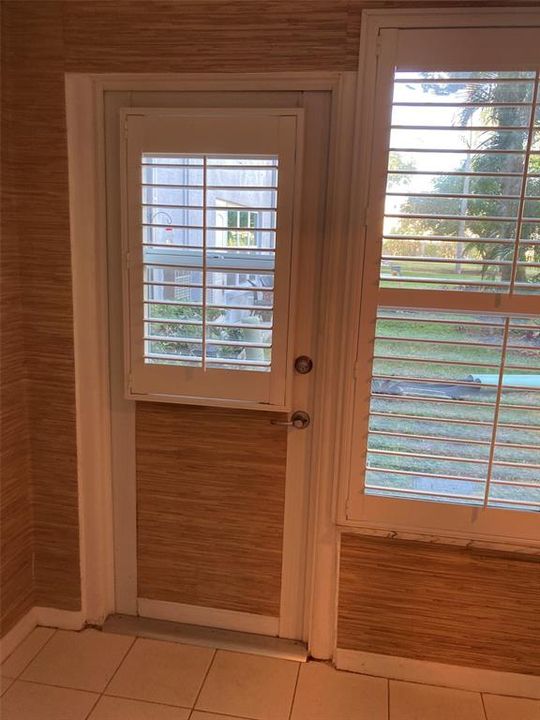 待售: $94,500 (1 贝兹, 1 浴室, 745 平方英尺)