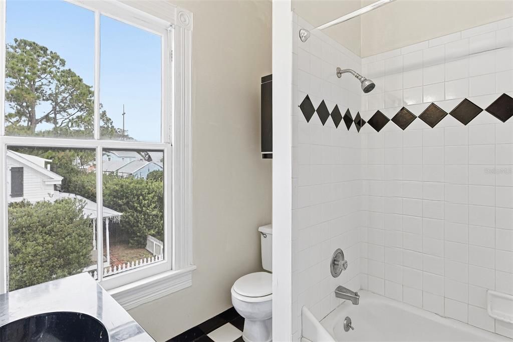 待售: $999,000 (4 贝兹, 3 浴室, 2544 平方英尺)