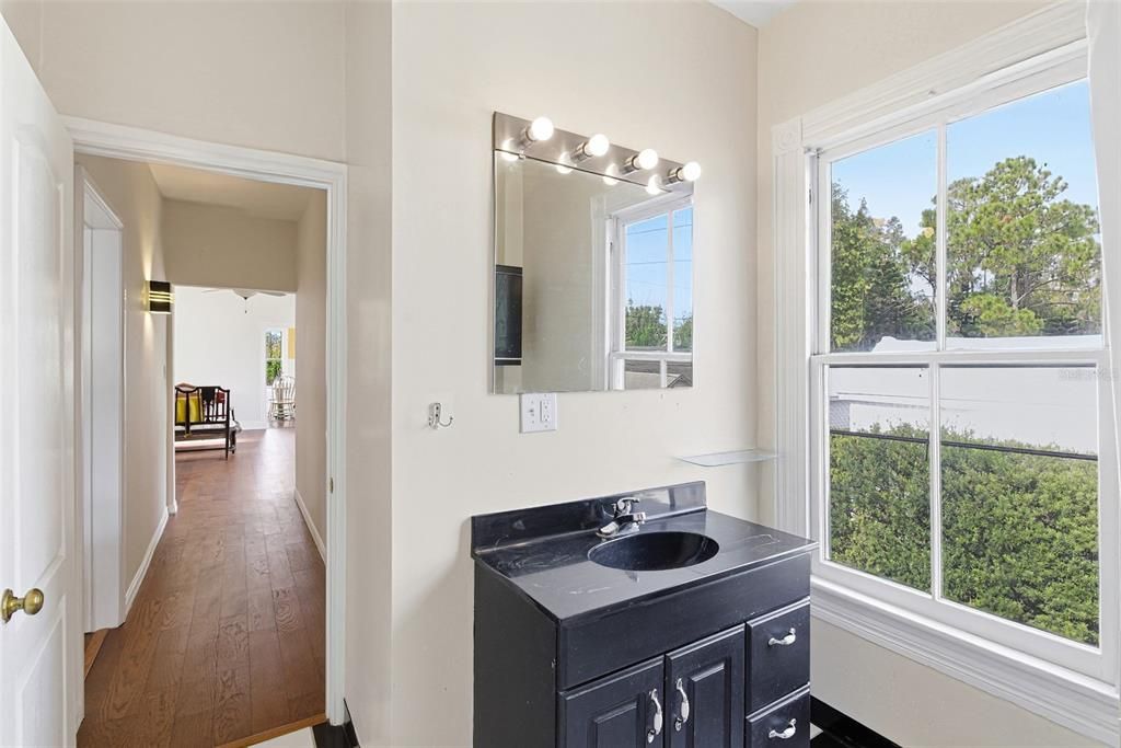 待售: $999,000 (4 贝兹, 3 浴室, 2544 平方英尺)