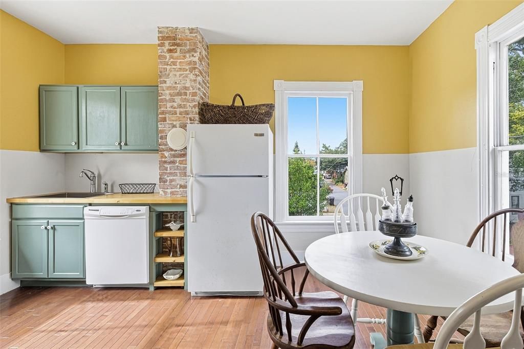 待售: $999,000 (4 贝兹, 3 浴室, 2544 平方英尺)