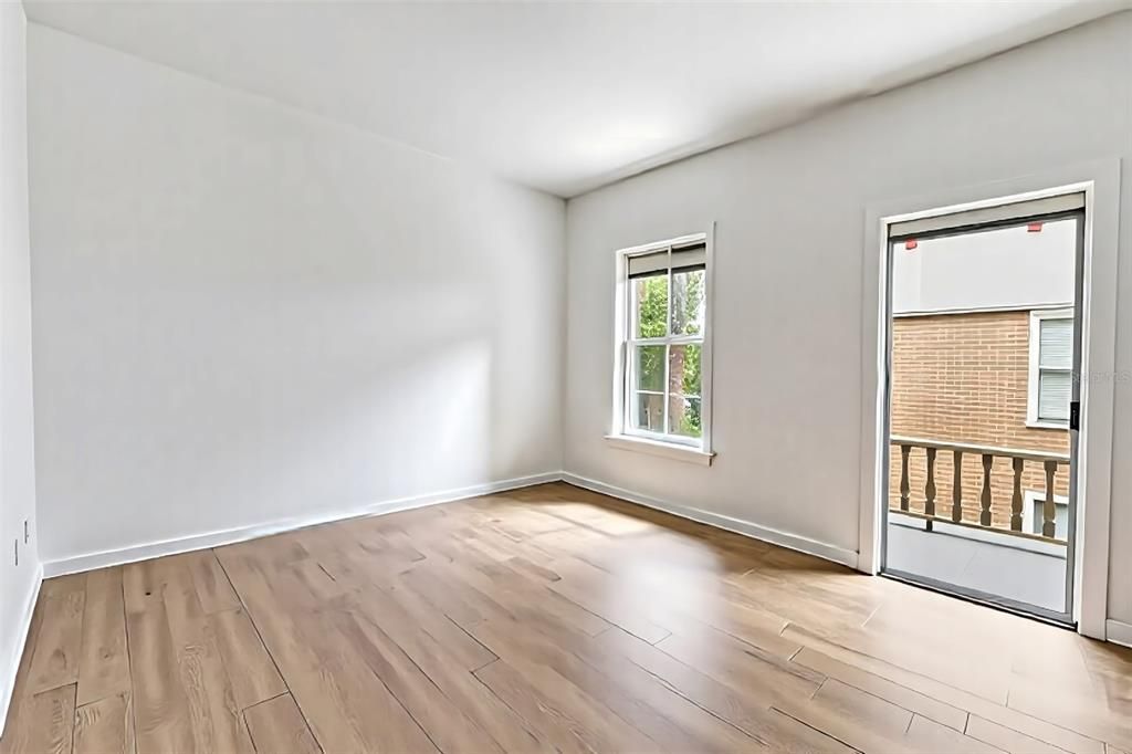 待售: $999,000 (4 贝兹, 3 浴室, 2544 平方英尺)