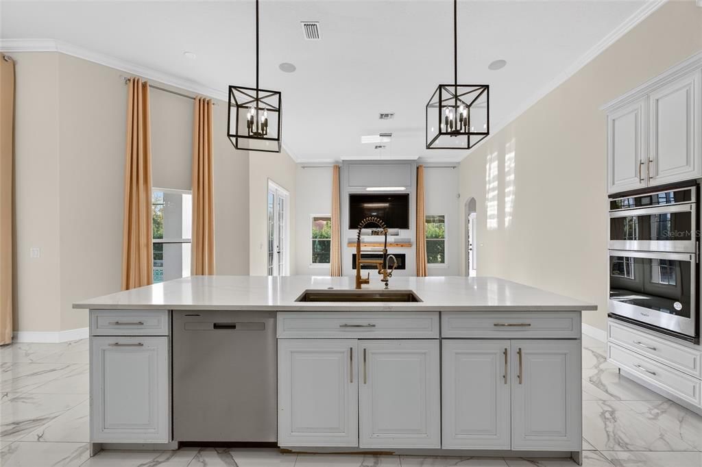 На продажу: $849,990 (5 спален, 4 ванн, 3340 Квадратных фут)