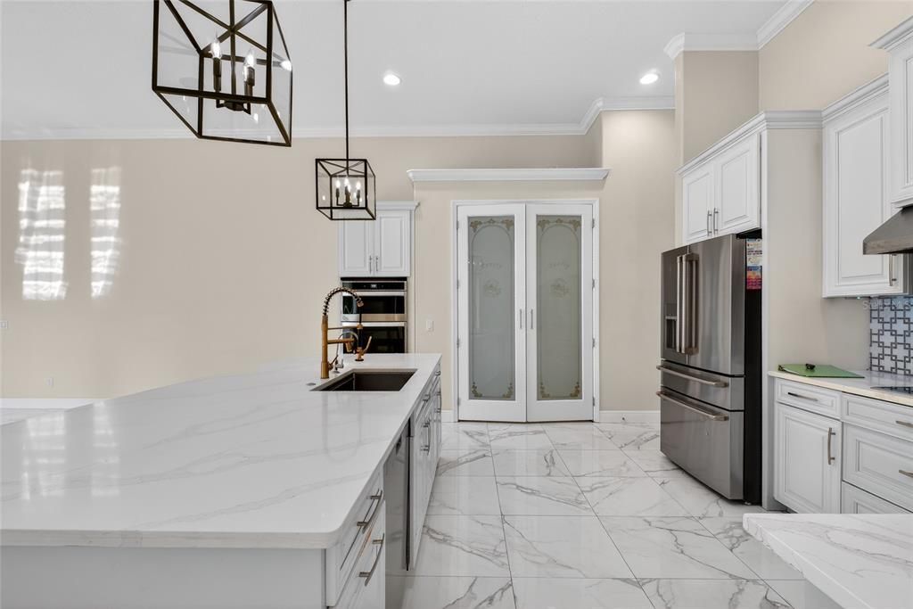 На продажу: $849,990 (5 спален, 4 ванн, 3340 Квадратных фут)