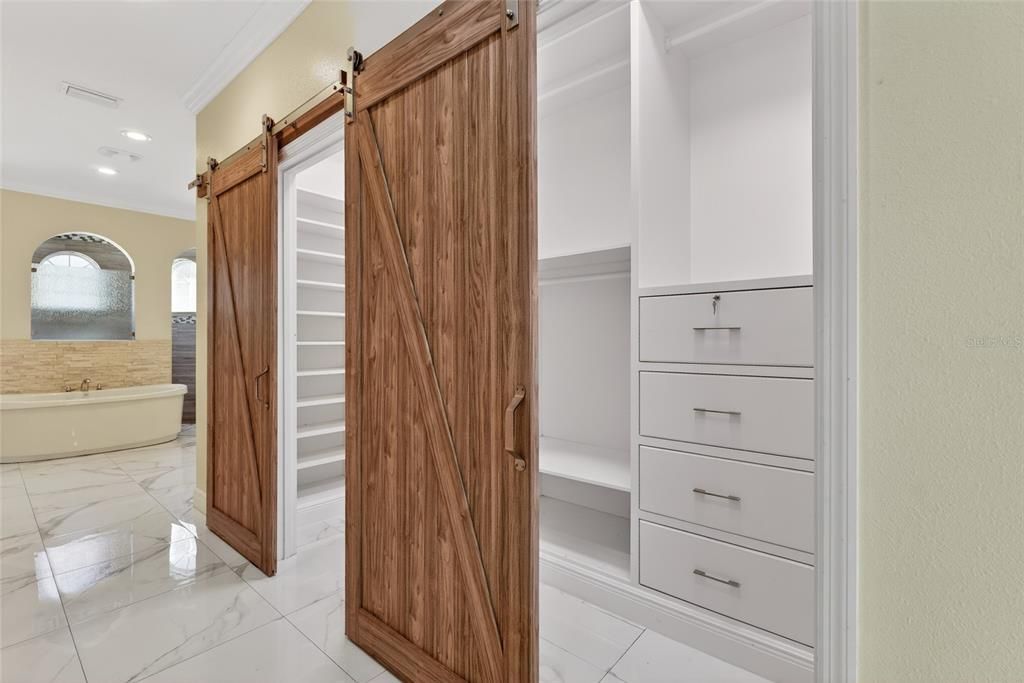 На продажу: $849,990 (5 спален, 4 ванн, 3340 Квадратных фут)