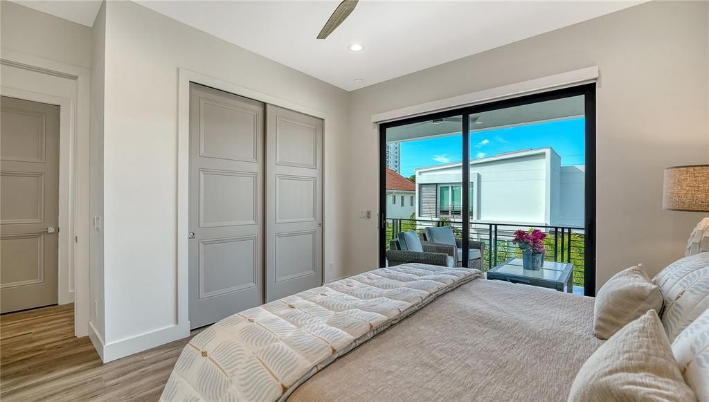 На продажу: $3,100,000 (4 спален, 3 ванн, 2754 Квадратных фут)