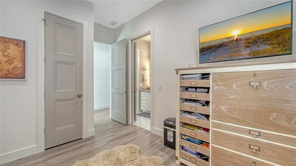 На продажу: $3,100,000 (4 спален, 3 ванн, 2754 Квадратных фут)