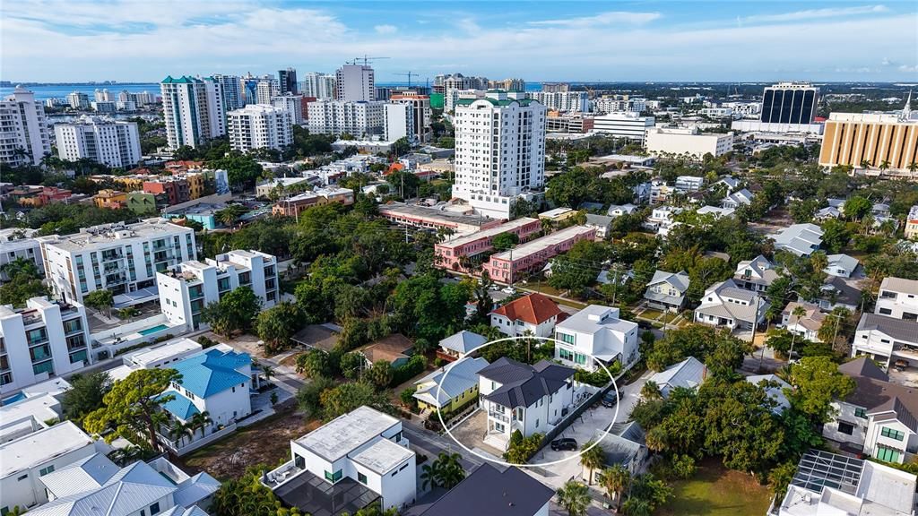 На продажу: $3,100,000 (4 спален, 3 ванн, 2754 Квадратных фут)