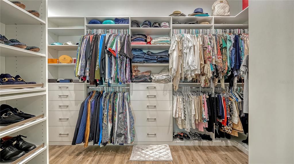 На продажу: $3,100,000 (4 спален, 3 ванн, 2754 Квадратных фут)