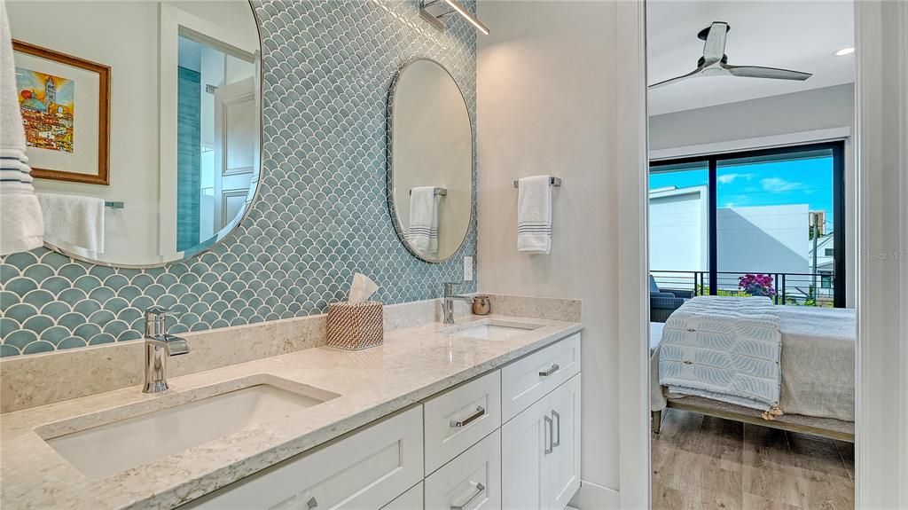 На продажу: $3,100,000 (4 спален, 3 ванн, 2754 Квадратных фут)