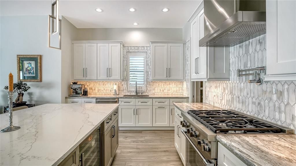 На продажу: $3,100,000 (4 спален, 3 ванн, 2754 Квадратных фут)