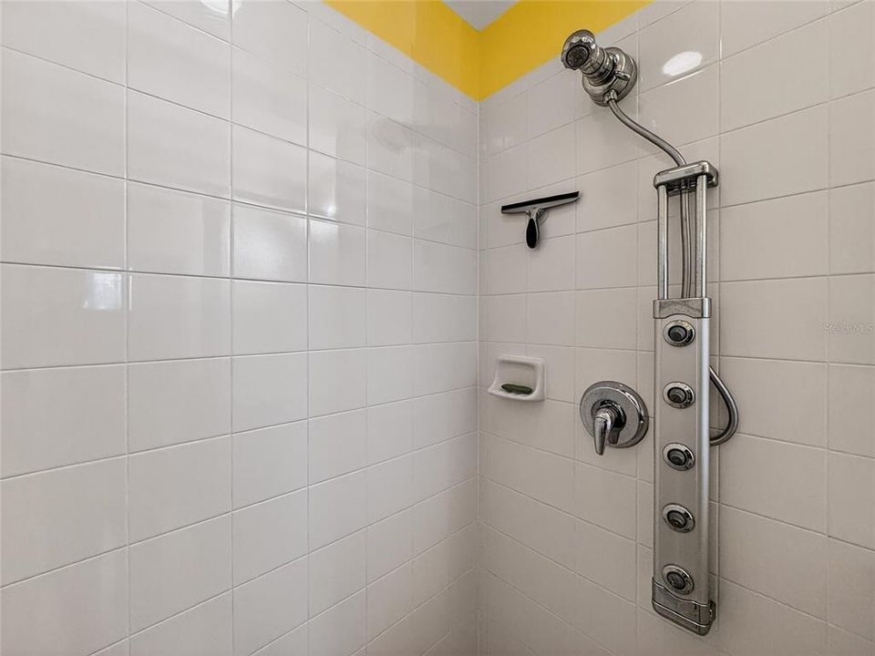 En Venta: $510,000 (2 camas, 2 baños, 1406 Pies cuadrados)