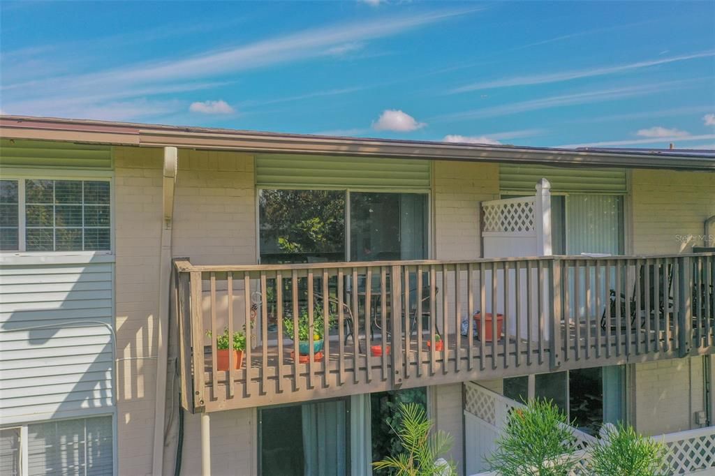 For Sale: $144,990 (2 beds, 1 baths, 881 Square Feet)