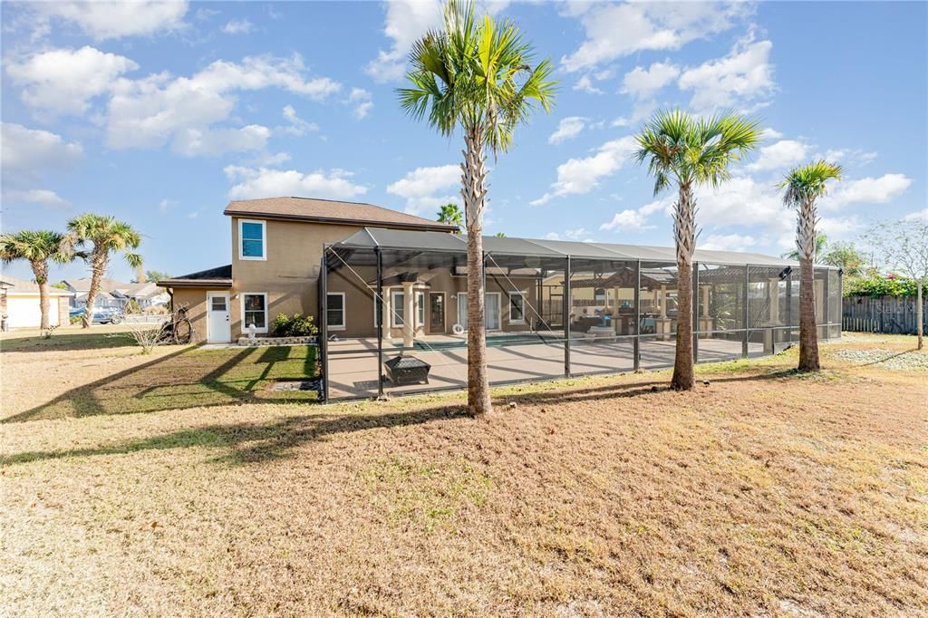 Под контрактом: $545,000 (4 спален, 2 ванн, 2436 Квадратных фут)