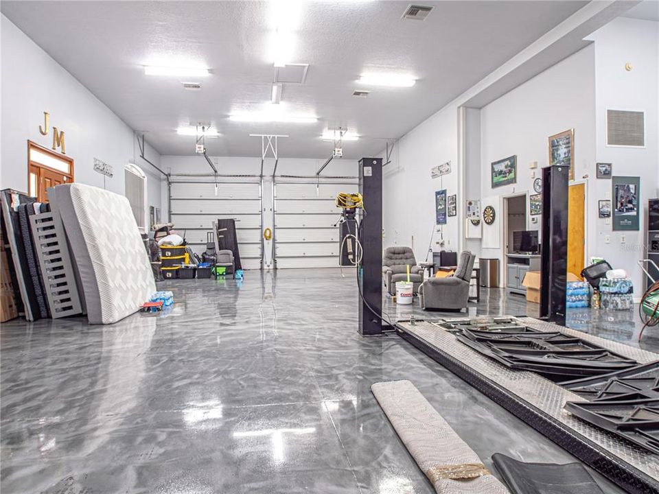 For Rent: $6,000 (4 beds, 4 baths, 3316 Square Feet)