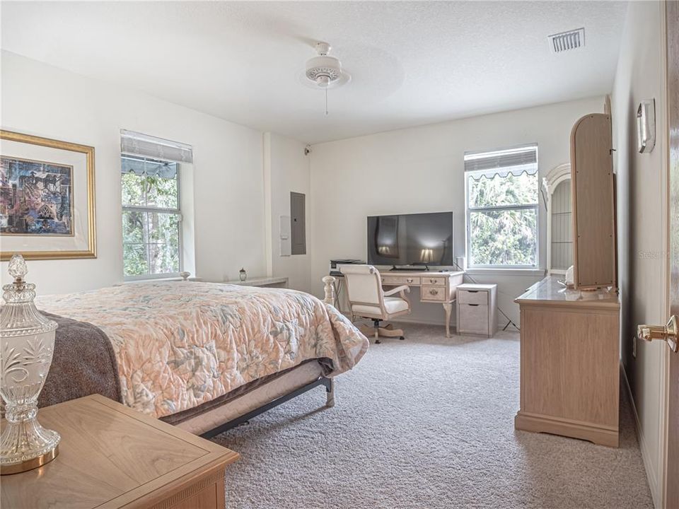 For Rent: $6,000 (4 beds, 4 baths, 3316 Square Feet)