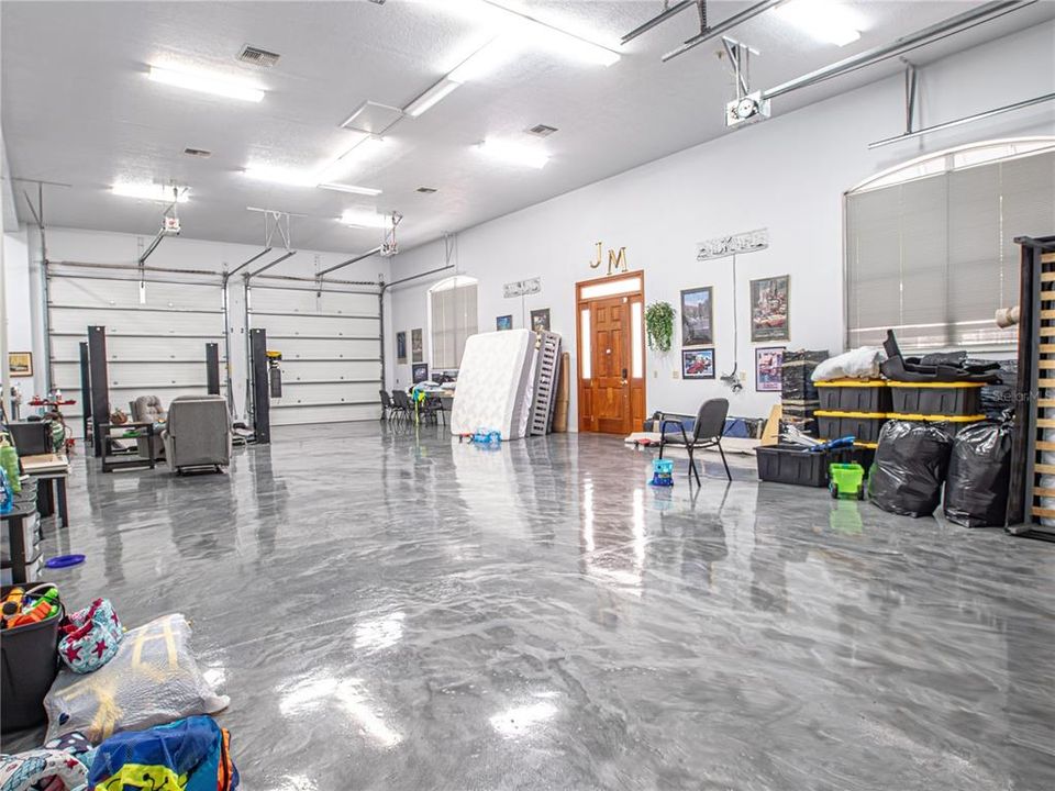 For Rent: $6,000 (4 beds, 4 baths, 3316 Square Feet)