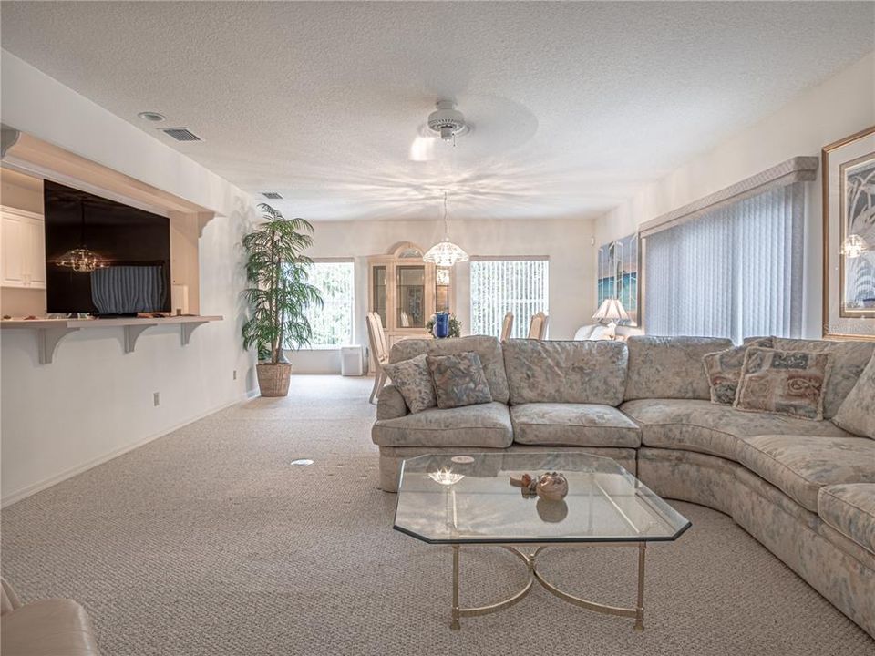 For Rent: $6,000 (4 beds, 4 baths, 3316 Square Feet)