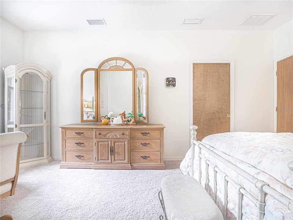 For Rent: $6,000 (4 beds, 4 baths, 3316 Square Feet)