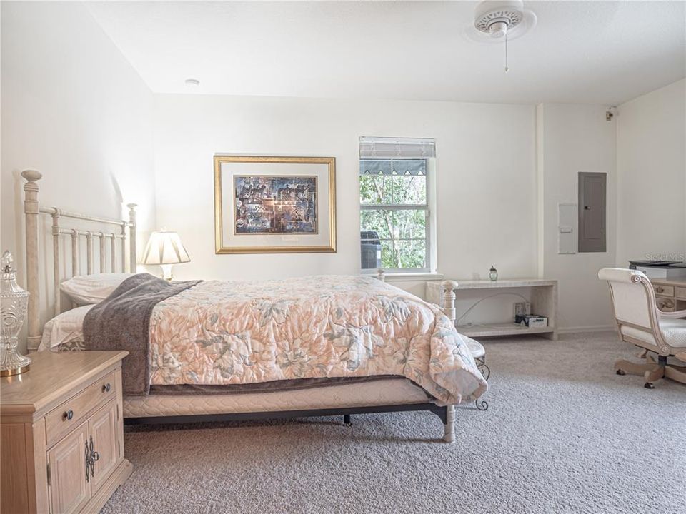 For Rent: $6,000 (4 beds, 4 baths, 3316 Square Feet)