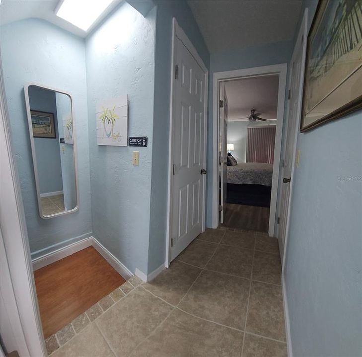 待售: $279,900 (2 贝兹, 2 浴室, 1216 平方英尺)