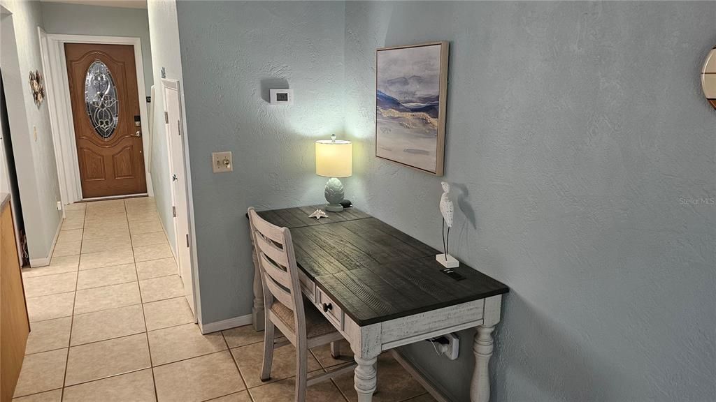 待售: $279,900 (2 贝兹, 2 浴室, 1216 平方英尺)