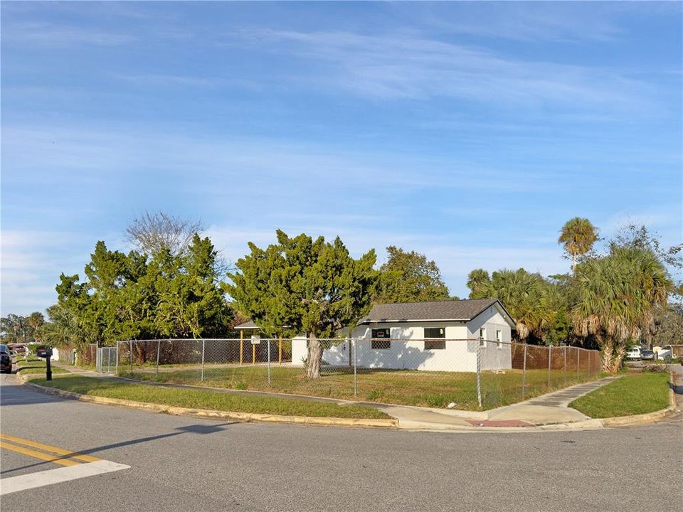 En Venta: $245,000 (3 camas, 2 baños, 1016 Pies cuadrados)