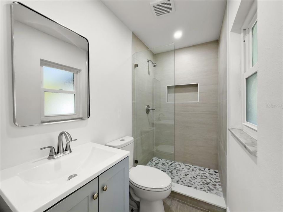 En Venta: $245,000 (3 camas, 2 baños, 1016 Pies cuadrados)