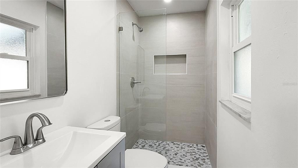 En Venta: $245,000 (3 camas, 2 baños, 1016 Pies cuadrados)