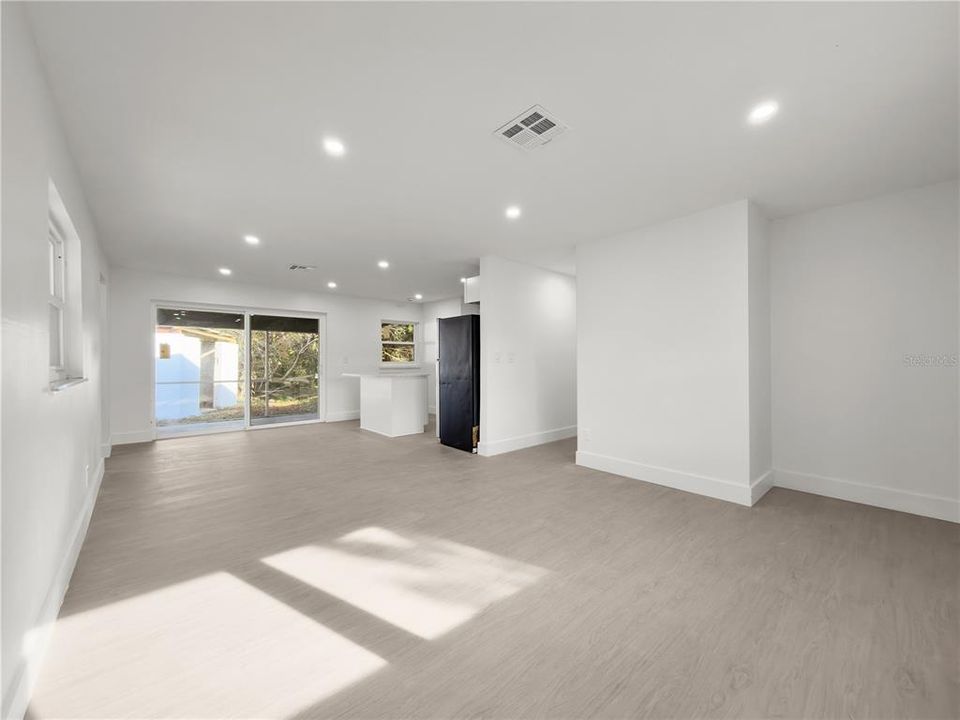 En Venta: $245,000 (3 camas, 2 baños, 1016 Pies cuadrados)