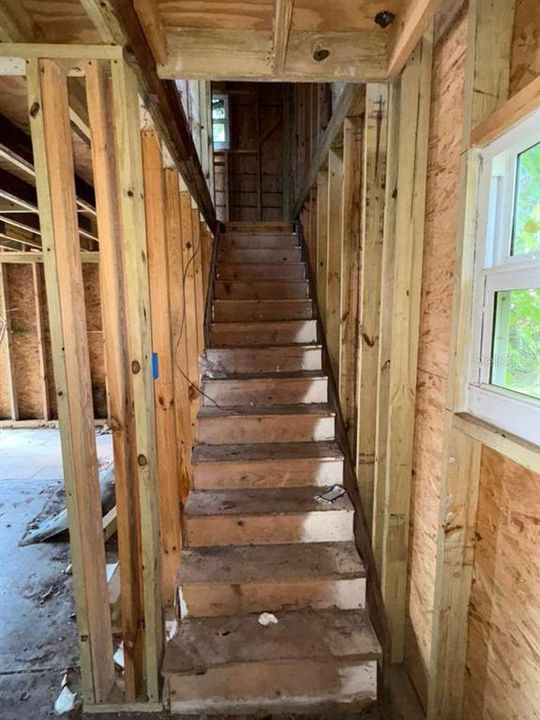 For Sale: $125,000 (4 beds, 2 baths, 1312 Square Feet)