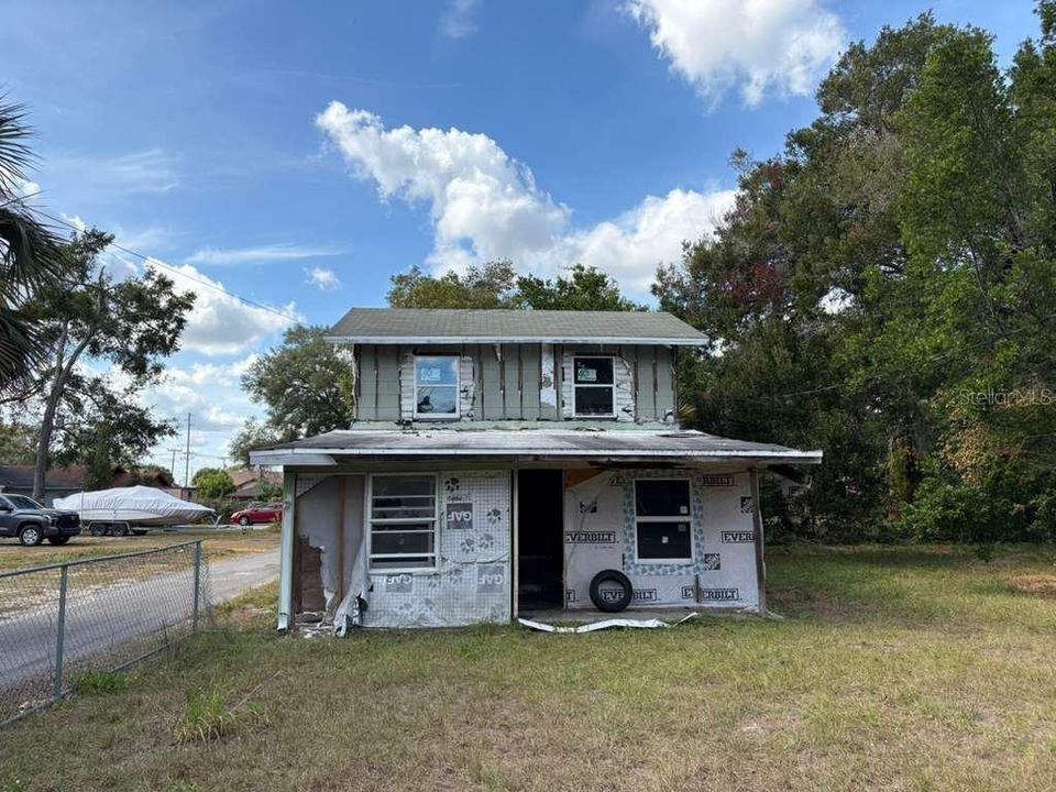 For Sale: $125,000 (4 beds, 2 baths, 1312 Square Feet)