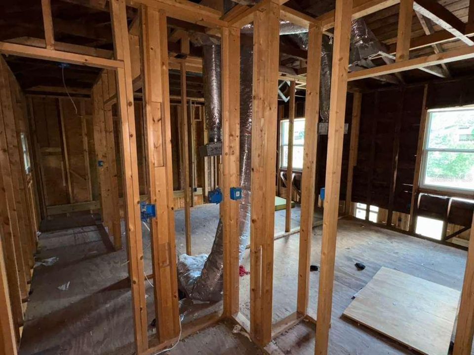 For Sale: $125,000 (4 beds, 2 baths, 1312 Square Feet)