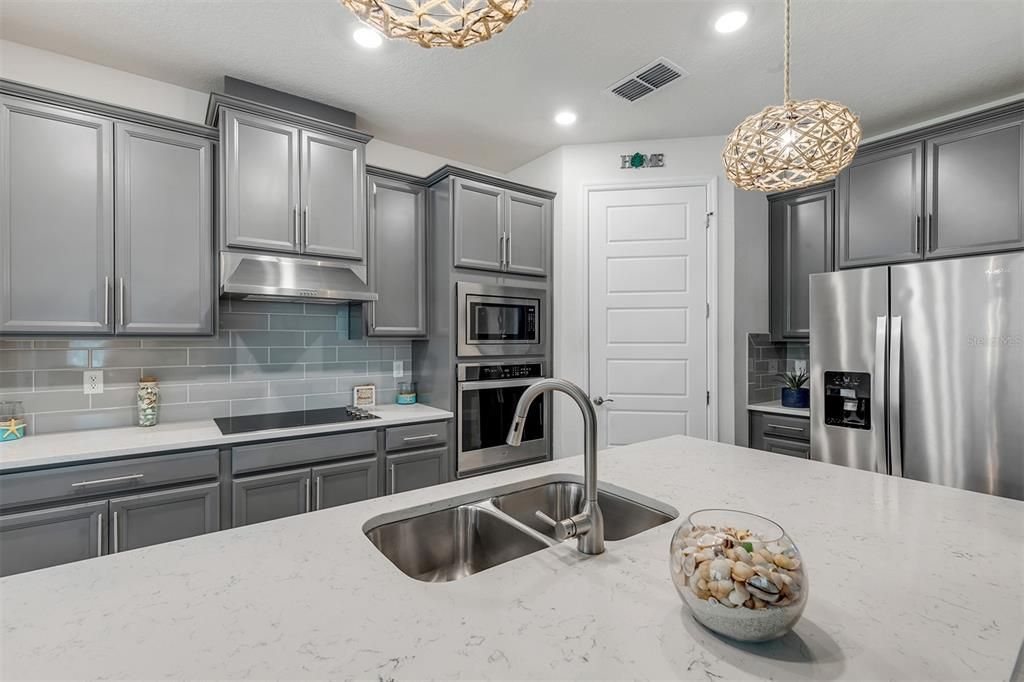 На продажу: $485,000 (4 спален, 3 ванн, 2115 Квадратных фут)