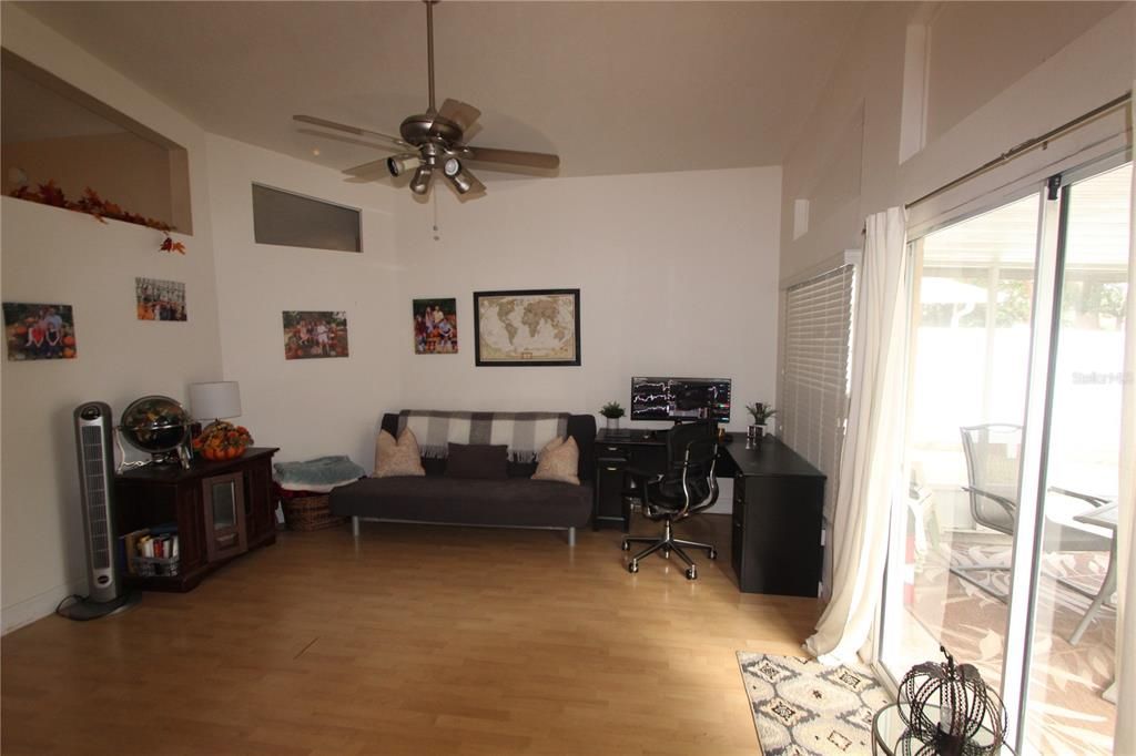 En Venta: $400,000 (3 camas, 2 baños, 1615 Pies cuadrados)