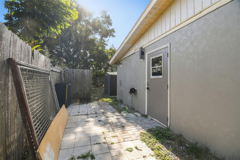 待售: $249,900 (3 贝兹, 1 浴室, 1091 平方英尺)