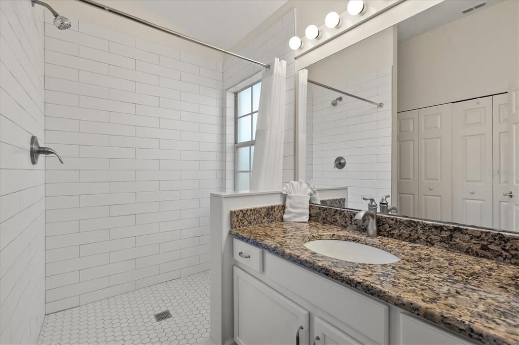 For Sale: $445,000 (4 beds, 3 baths, 1662 Square Feet)