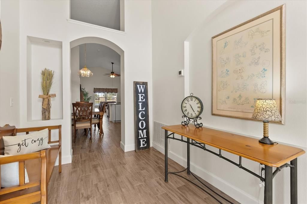 For Sale: $445,000 (4 beds, 3 baths, 1662 Square Feet)