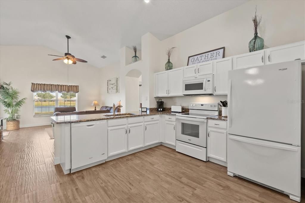 For Sale: $445,000 (4 beds, 3 baths, 1662 Square Feet)