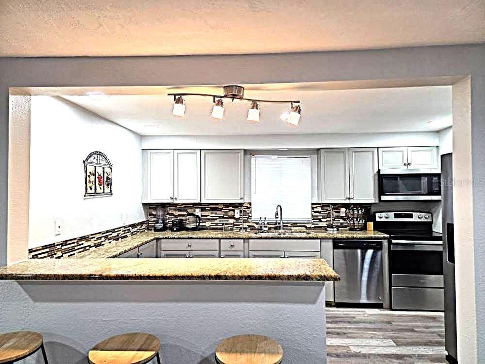 For Rent: $3,000 (3 beds, 1 baths, 1300 Square Feet)