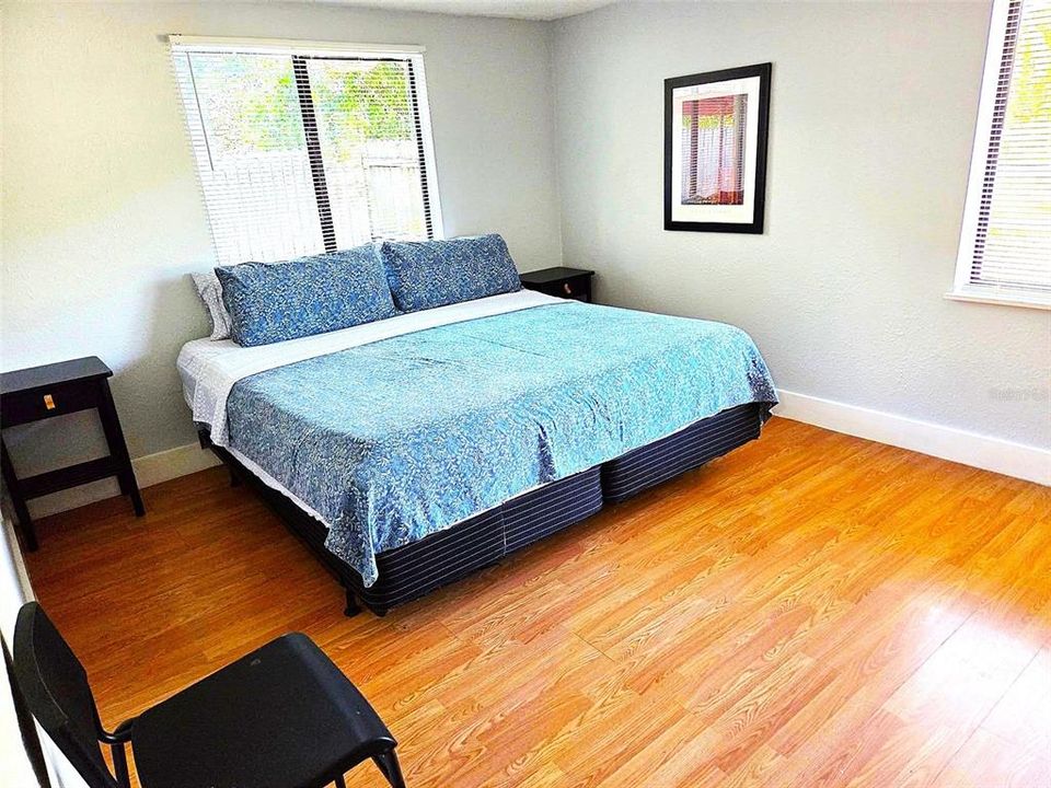 For Rent: $3,000 (3 beds, 1 baths, 1300 Square Feet)