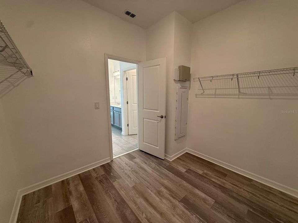 En Renta: $2,800 (4 camas, 3 baños, 2320 Pies cuadrados)