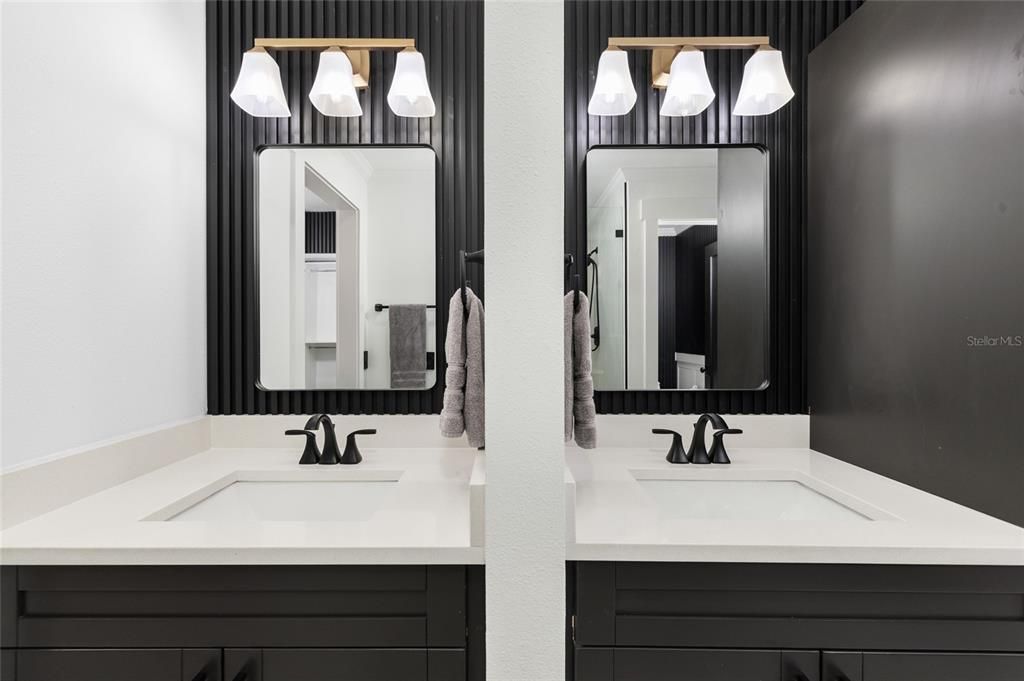 For Sale: $1,065,000 (3 beds, 2 baths, 2043 Square Feet)