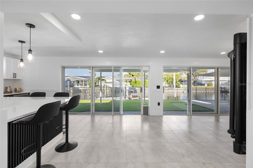 For Sale: $1,065,000 (3 beds, 2 baths, 2043 Square Feet)