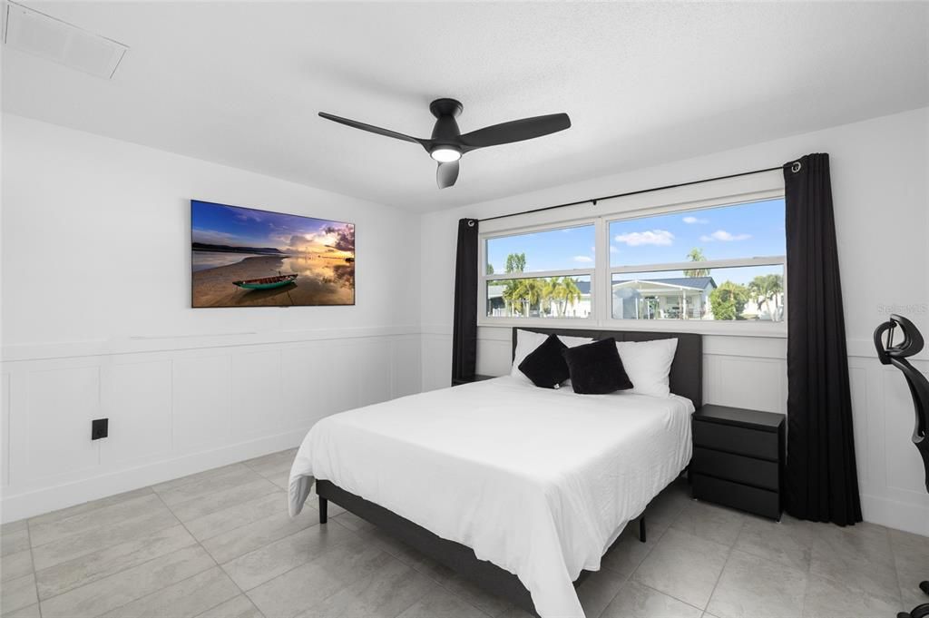 For Sale: $1,065,000 (3 beds, 2 baths, 2043 Square Feet)