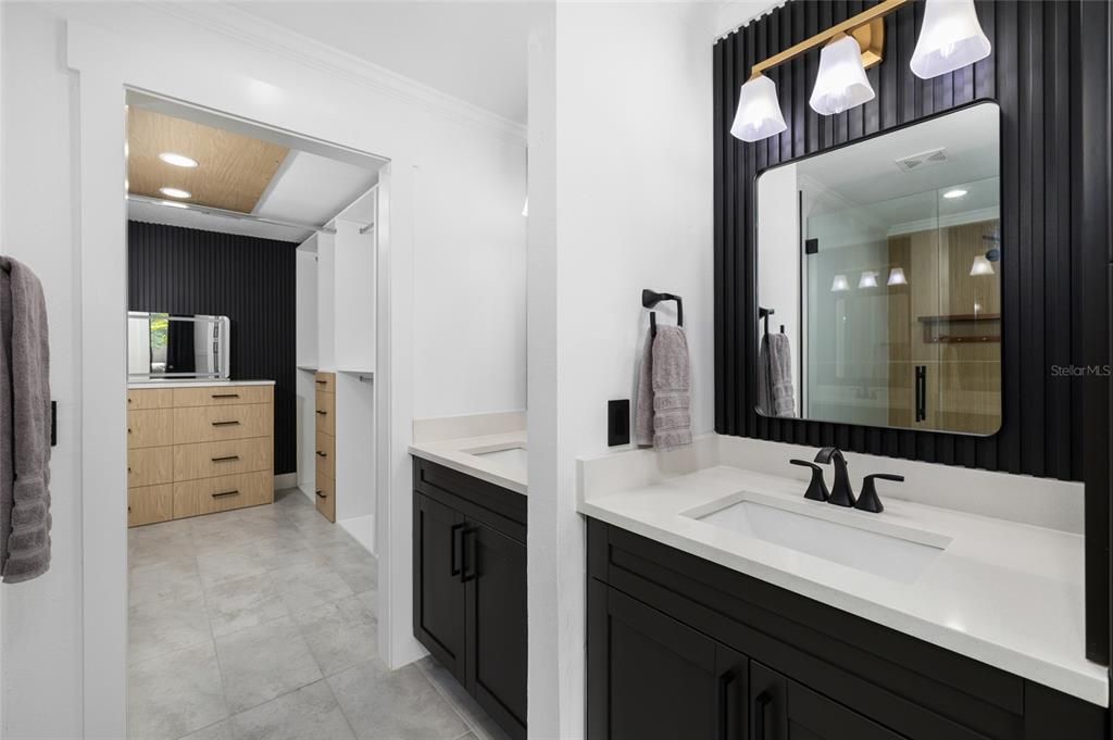 For Sale: $1,065,000 (3 beds, 2 baths, 2043 Square Feet)